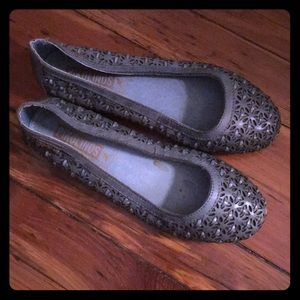 Pikolinos silver grey leather flats